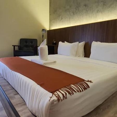 Vista Hotel Tawau Esterno foto